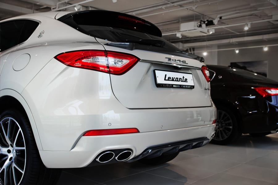 Детали экстерьера Maserati Levante in White by Larte Design 2017 года  (фото 2 из 6)
